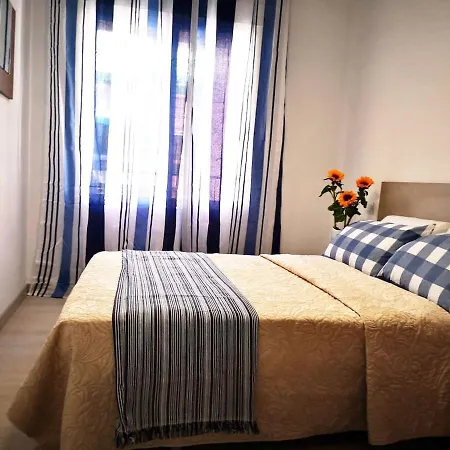 3 Bedroom 150 M From The Apartment